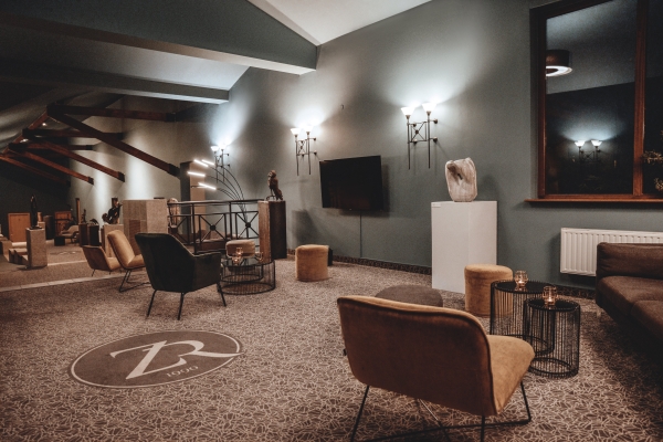 Hotel Dwór w Tomaszowicach